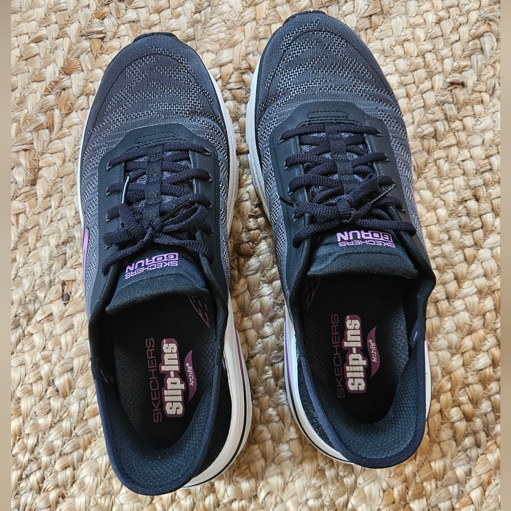 Skechers GoRun Women's Black and Purple Slip-Ins Sneakers with ArchFit